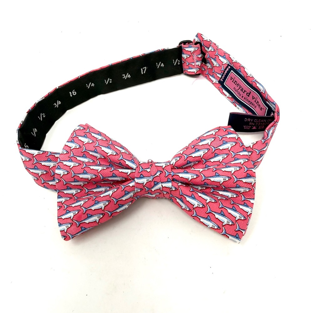 Vineyard Vines Mens Pink Shark Print 100% Silk Adjustable Bow Tie Made in USA